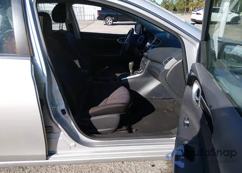 2017 Nissan Sentra Sv z USA, uszkodzony, nr VIN 3N1AB7AP5HL693328